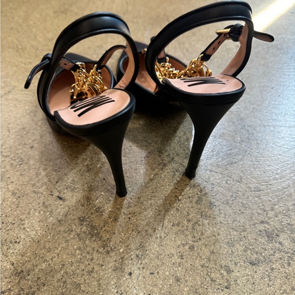 Moschino Sandalia Moschino Heels
Size 37 
Like New - Picture 3 of 5